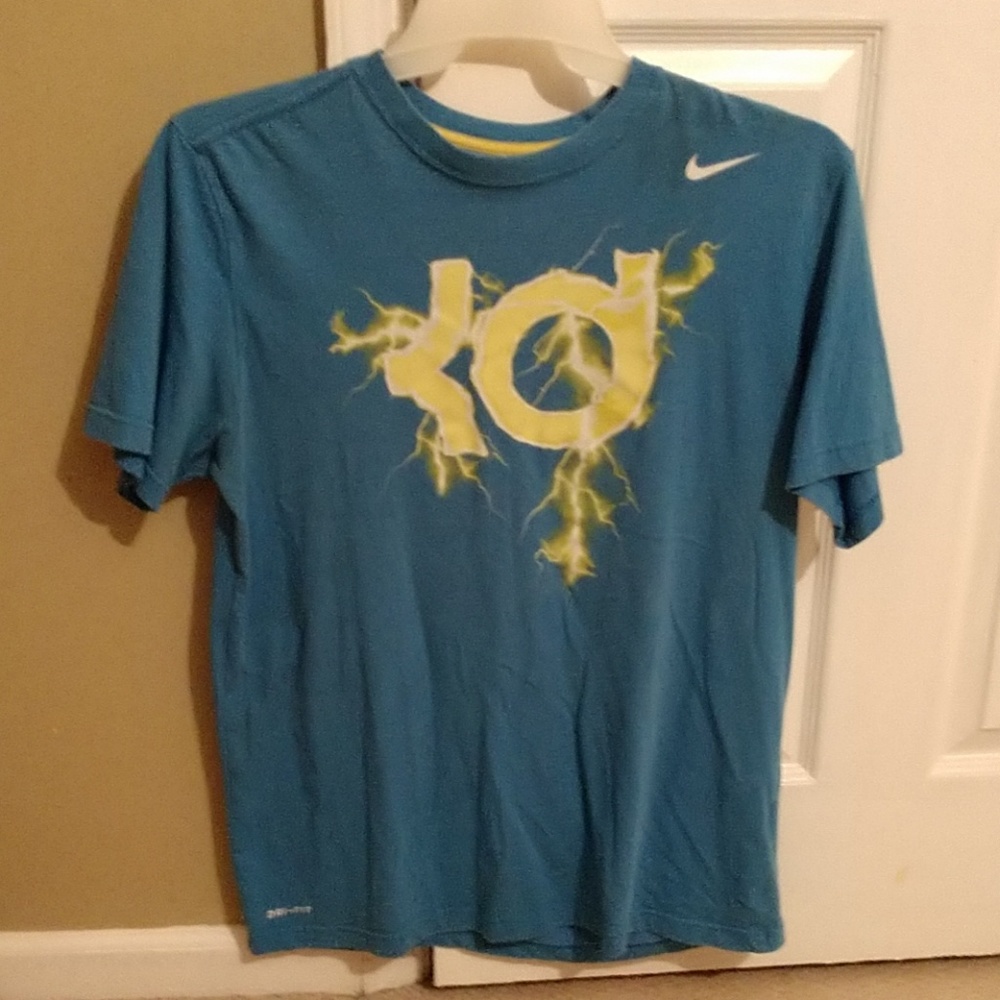 KD t-shirt